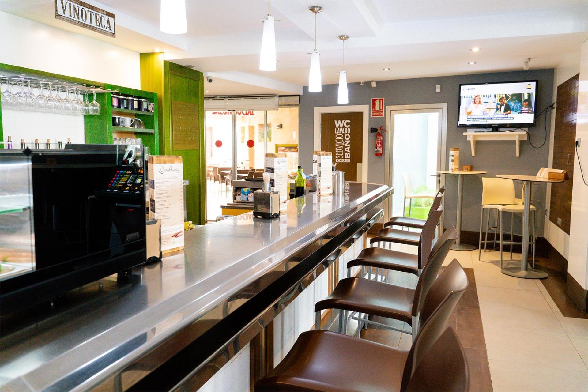 Pension Restaurante Casablanca Torreperogil 外观 照片