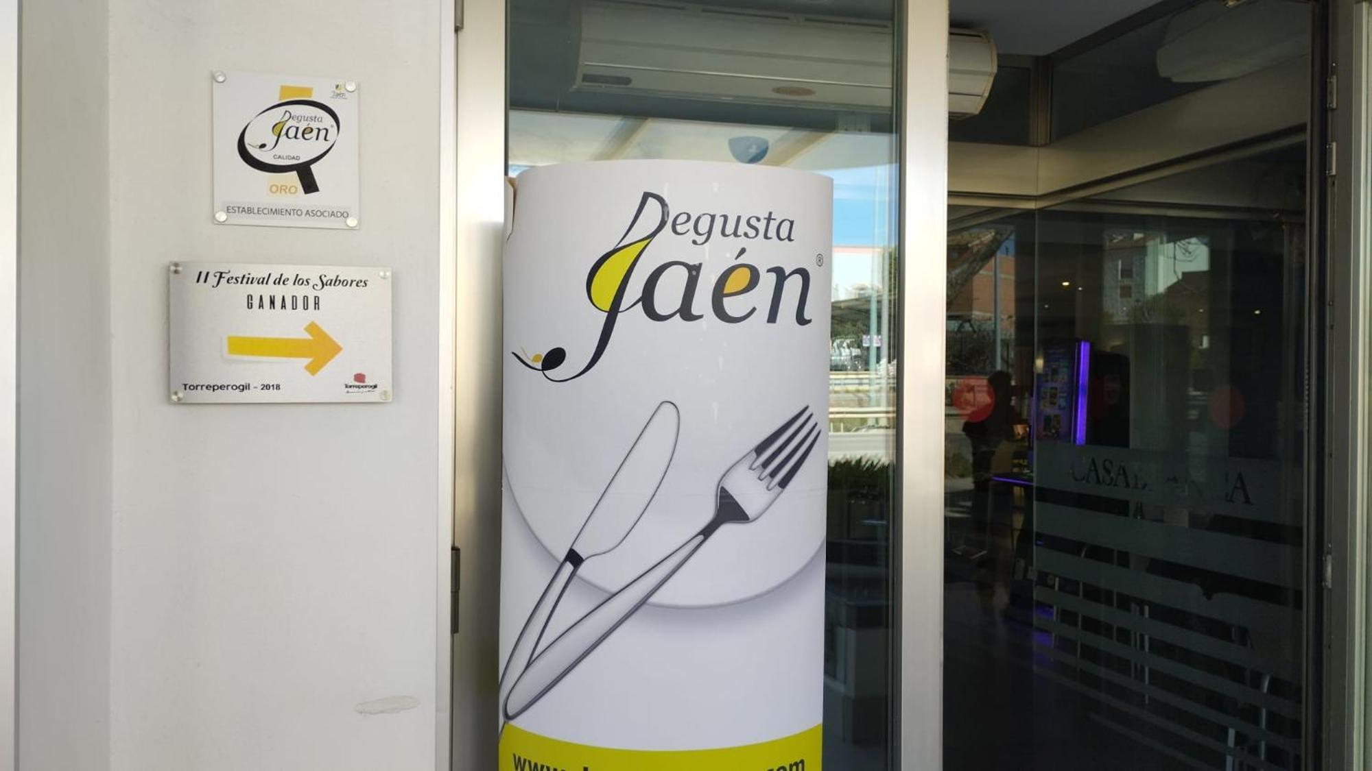 Pension Restaurante Casablanca Torreperogil 外观 照片