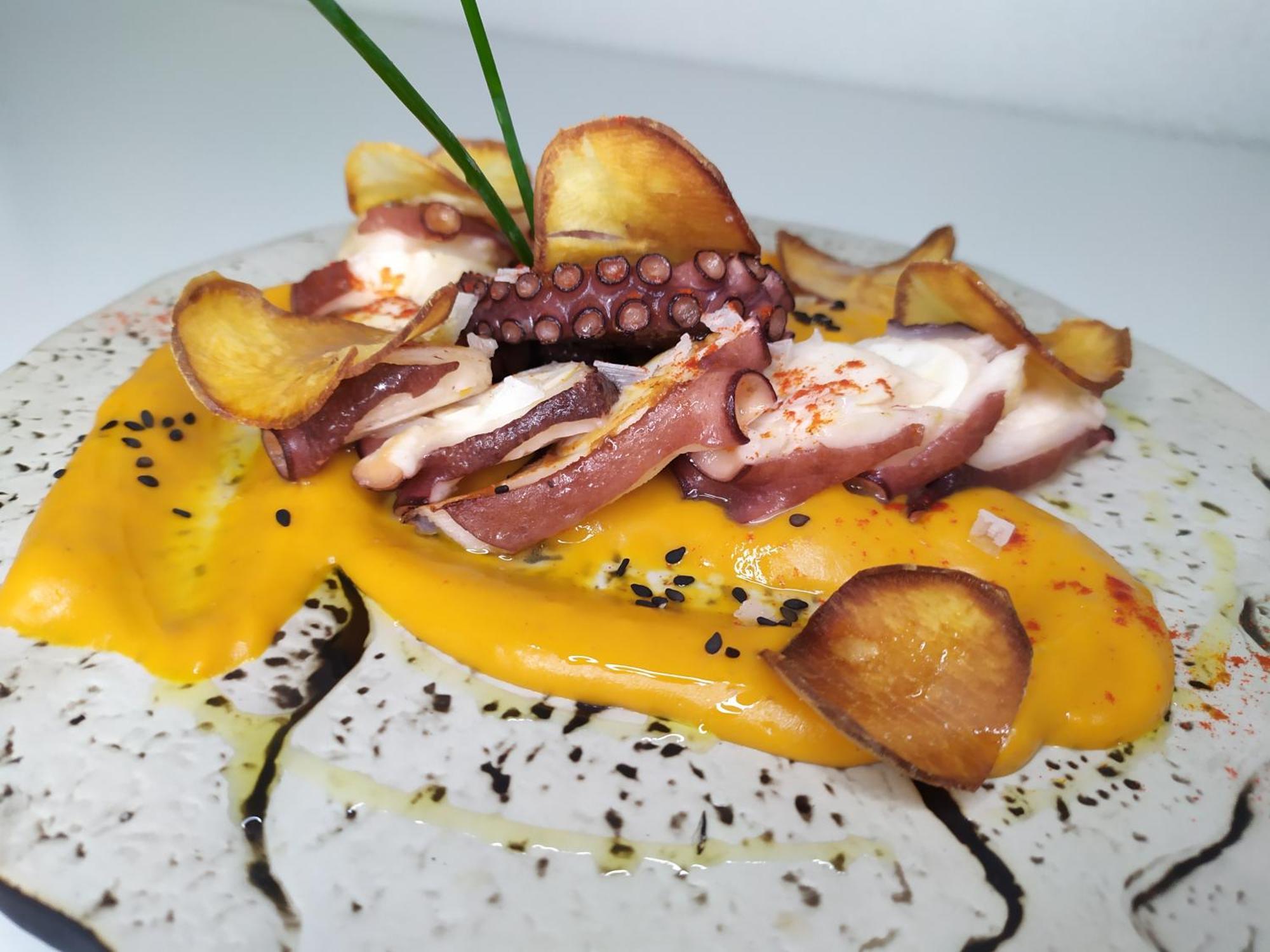 Pension Restaurante Casablanca Torreperogil 外观 照片