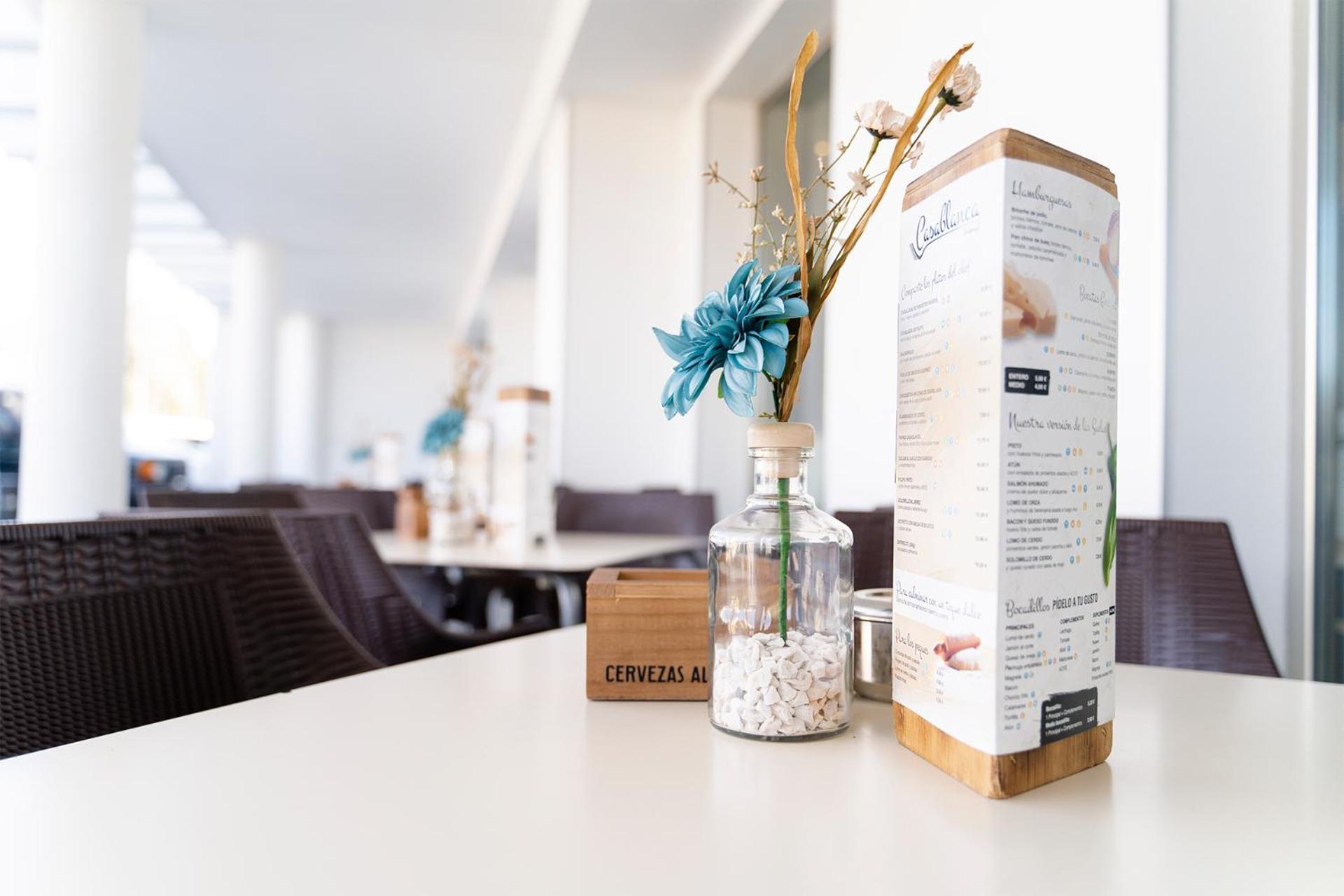 Pension Restaurante Casablanca Torreperogil 外观 照片