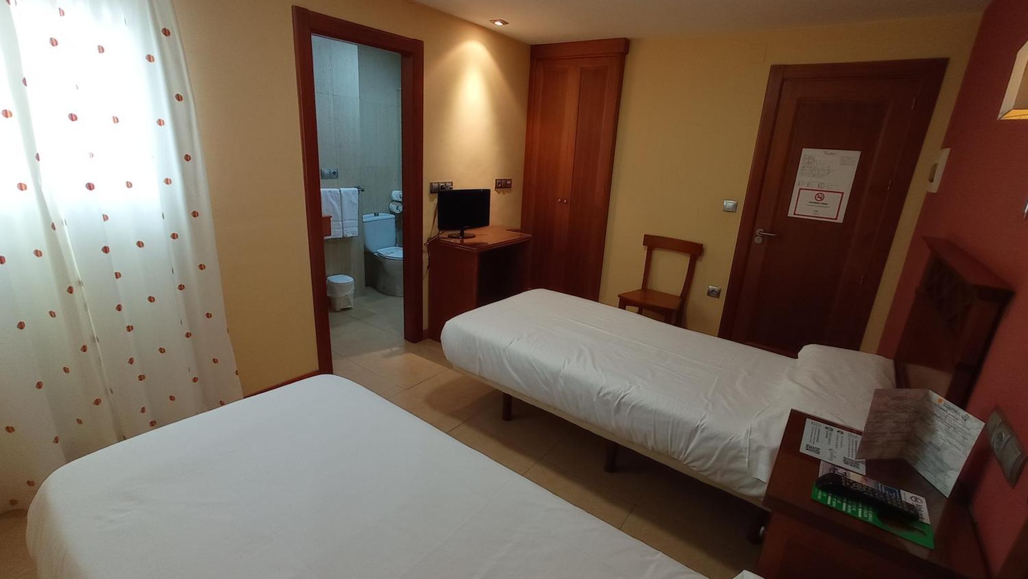 Pension Restaurante Casablanca Torreperogil 客房 照片