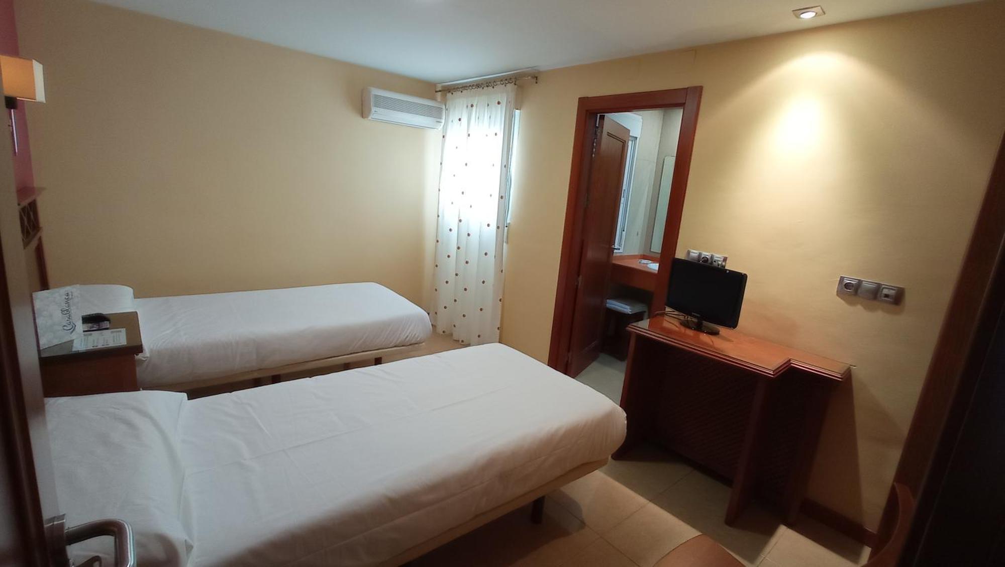 Pension Restaurante Casablanca Torreperogil 客房 照片